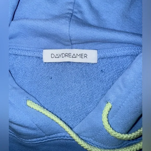 DAYDREAMER Beach Boys Hoodie in Periwinkle Blue Size Medium - Picture 3 of 7